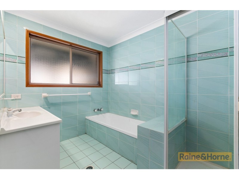 1/2 Edward Avenue, Pottsville NSW 2489