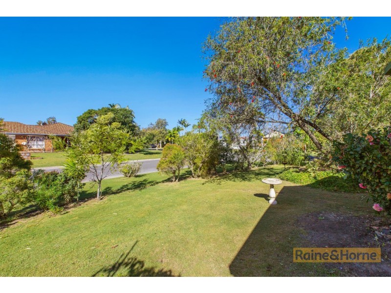 1/2 Edward Avenue, Pottsville NSW 2489