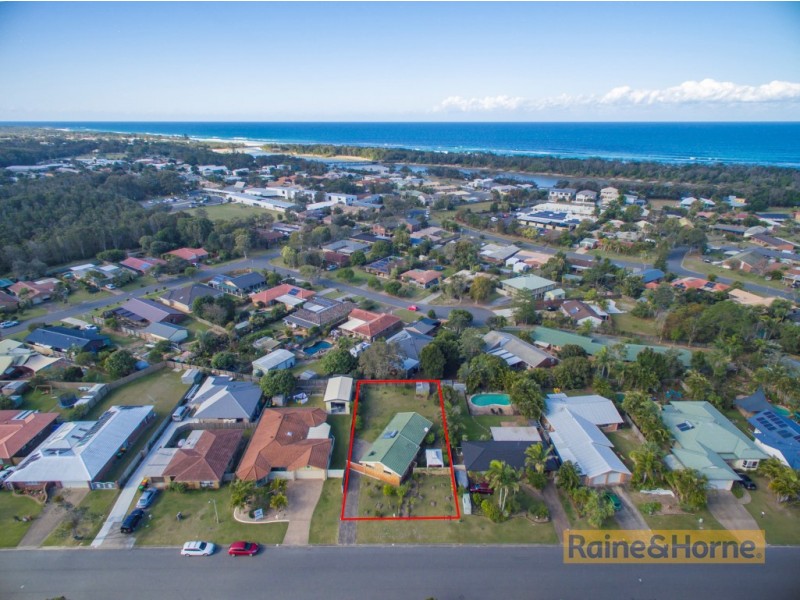 37 Victoria Avenue, Pottsville NSW 2489