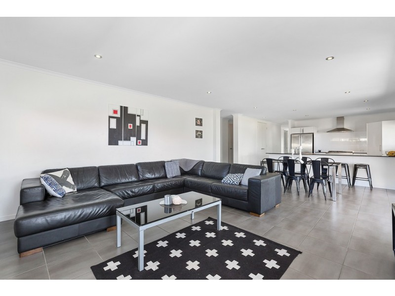 10 NAROOMA STREET, Pottsville NSW 2489