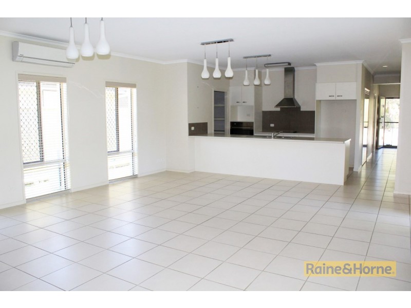 8 Sugar Glider Drive, Pottsville NSW 2489