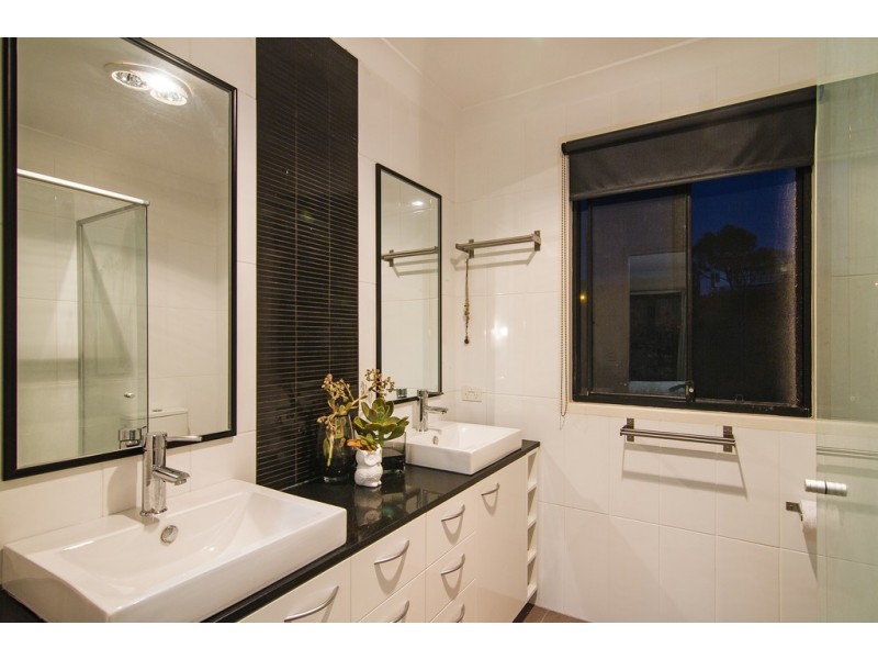 38 LOMANDRA AVENUE, Pottsville NSW 2489