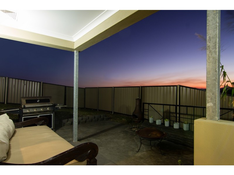 38 LOMANDRA AVENUE, Pottsville NSW 2489