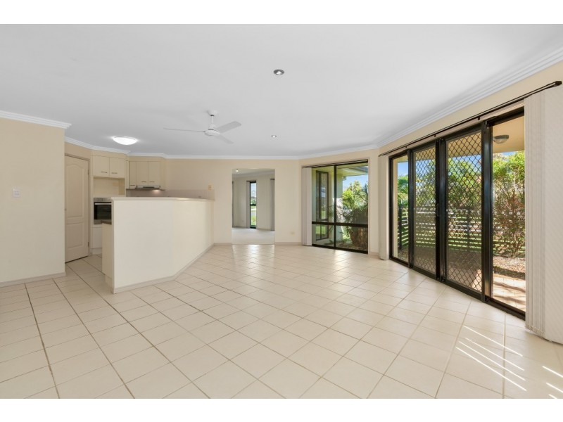 2 /39 Border Crescent, Pottsville NSW 2489