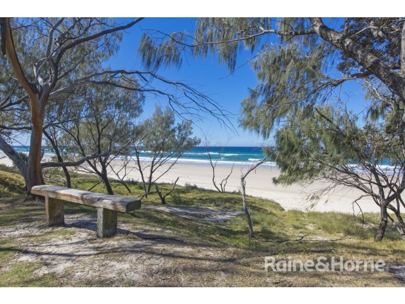 11 Elfran Avenue, Pottsville NSW 2489