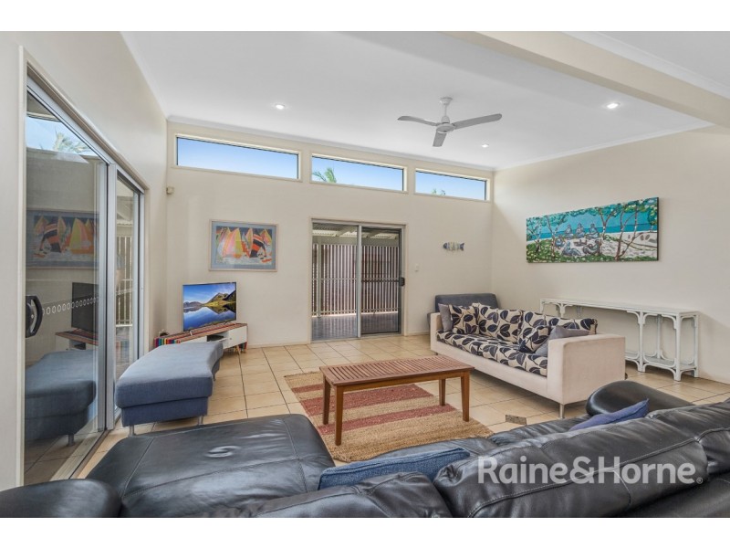 11 Elfran Avenue, Pottsville NSW 2489