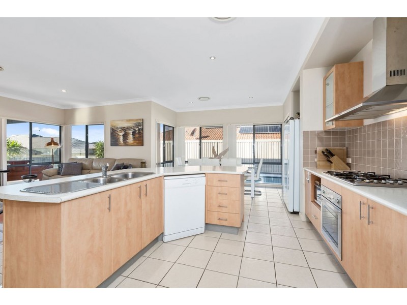 15 Mylestom Circuit, Pottsville NSW 2489