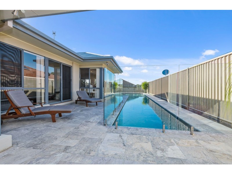 15 Mylestom Circuit, Pottsville NSW 2489