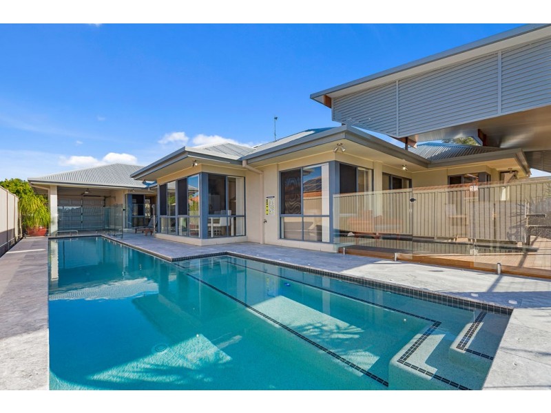 15 Mylestom Circuit, Pottsville NSW 2489