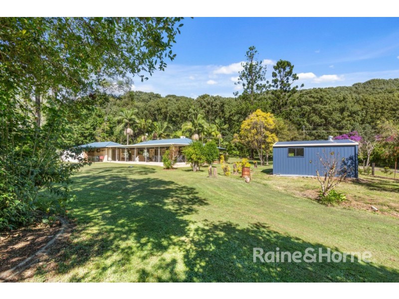127 Smiths Creek Road, Uki NSW 2484