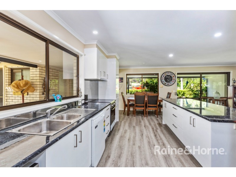 127 Smiths Creek Road, Uki NSW 2484