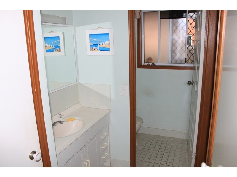 1 / 28 Andrew Avenue, Pottsville NSW 2489