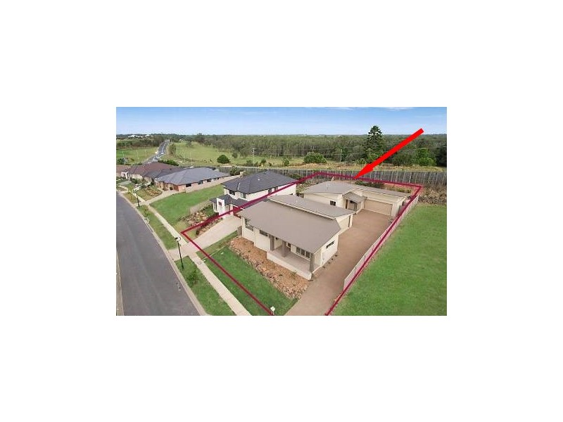 2 / 27 Newcastle Drive, Pottsville NSW 2489
