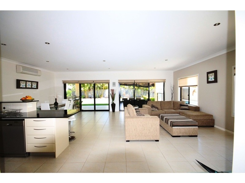 140 Overall Drive, Pottsville NSW 2489