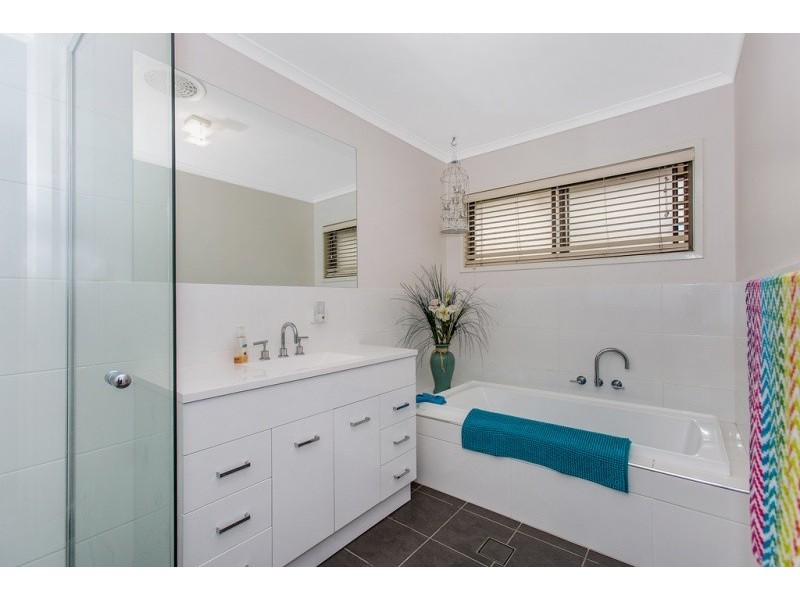 37 Royal Drive, Pottsville NSW 2489