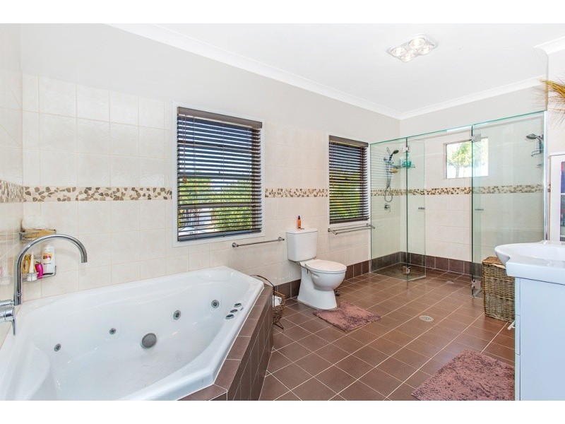 7 Buckingham Drive, Pottsville NSW 2489