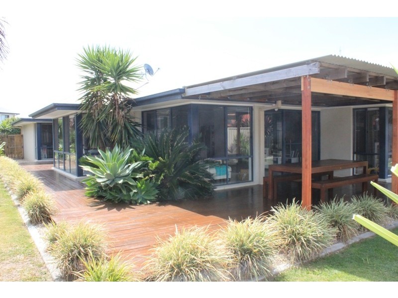 4 Arrawarra Street, Pottsville NSW 2489