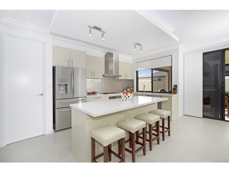 2 Lindwall Avenue, Pottsville NSW 2489