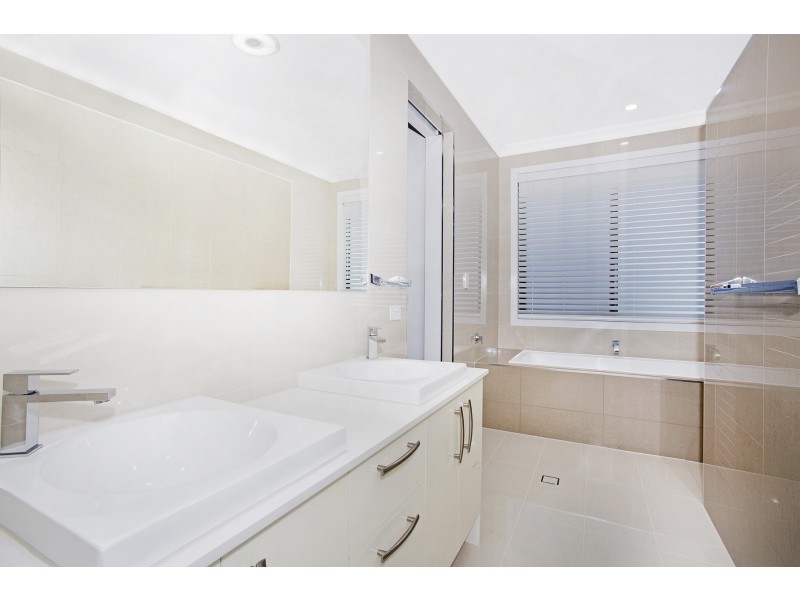 2 Lindwall Avenue, Pottsville NSW 2489