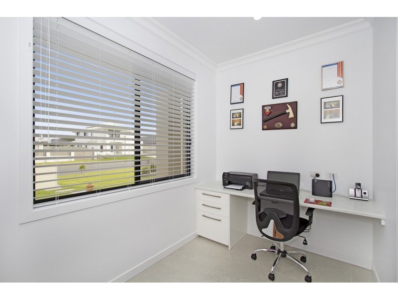 2 Lindwall Avenue, Pottsville NSW 2489