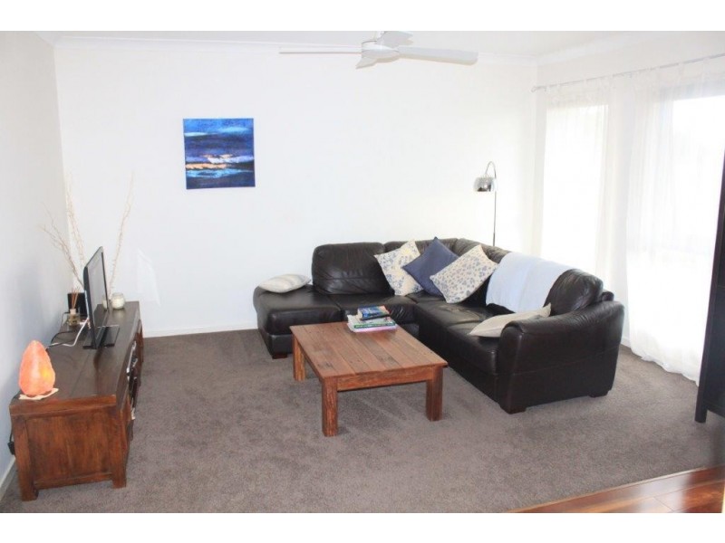 27 Lennox Circuit, Pottsville NSW 2489