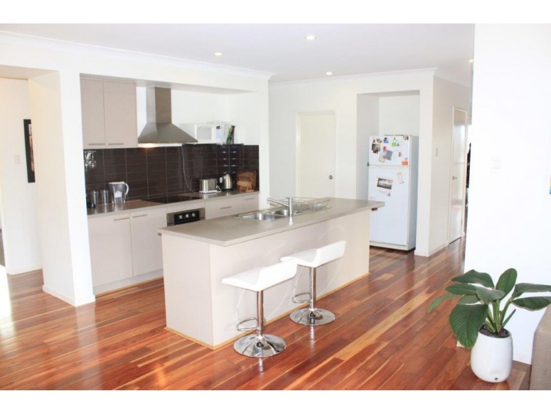 27 Lennox Circuit, Pottsville NSW 2489