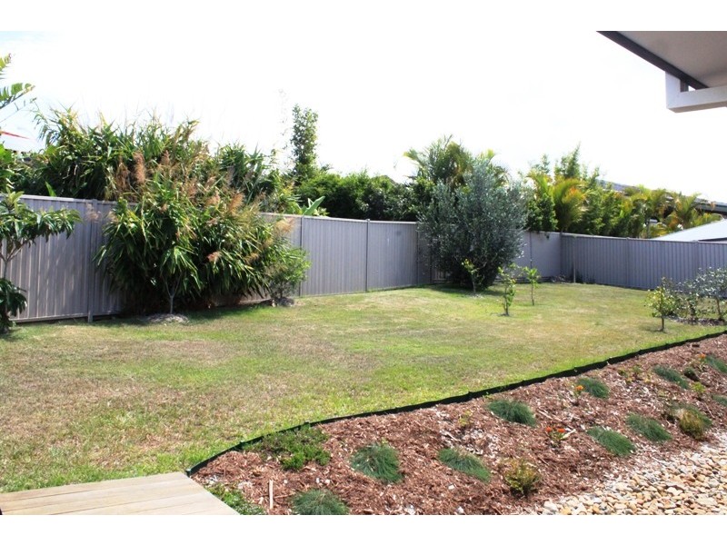 27 Lennox Circuit, Pottsville NSW 2489