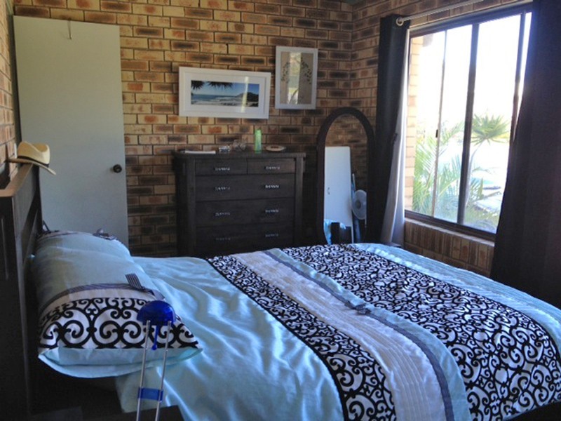 16 Elfran Avenue, Pottsville NSW 2489
