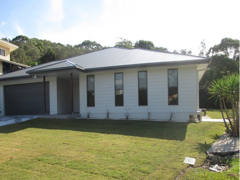 27 Muskheart Circuit, Pottsville NSW 2489
