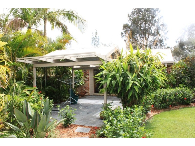 35 Buckingham Drive, Pottsville NSW 2489