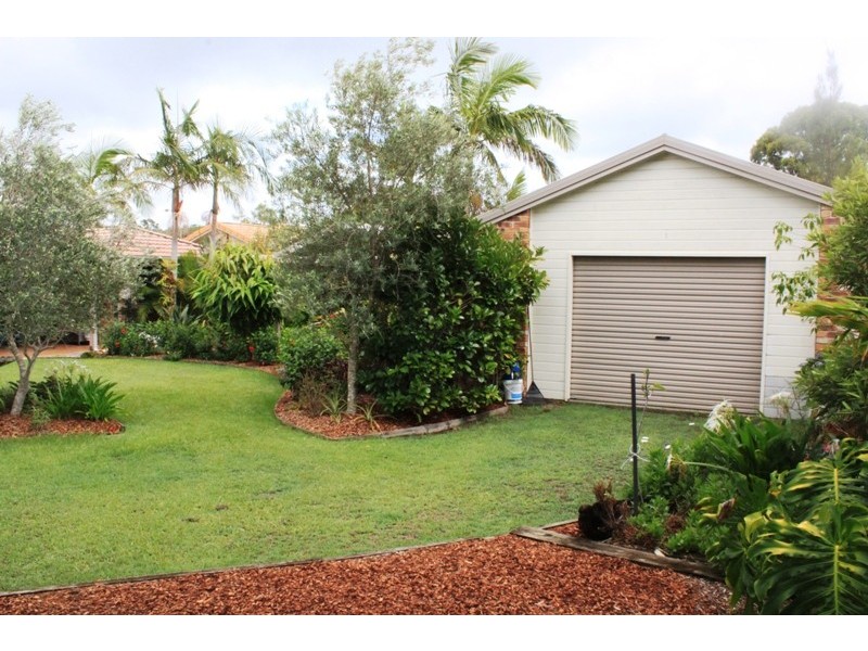 35 Buckingham Drive, Pottsville NSW 2489