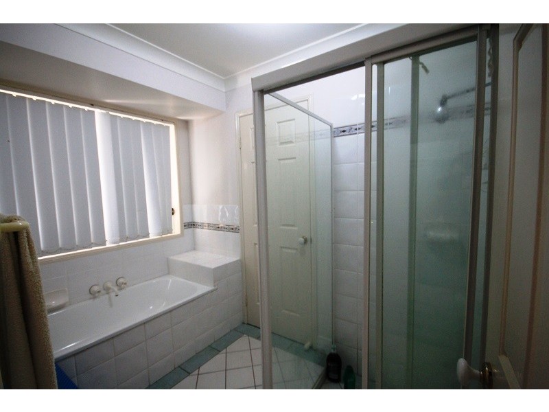 8 Edinburgh Ave, Pottsville NSW 2489