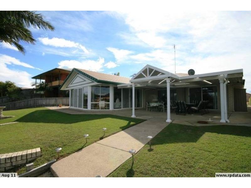 8 Edinburgh Ave, Pottsville NSW 2489