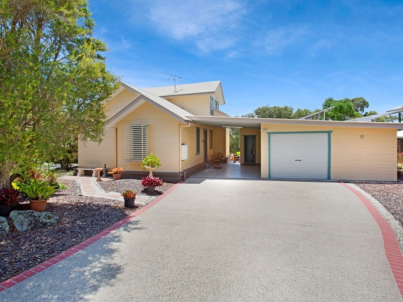 20 Sassafras Street, Pottsville NSW 2489