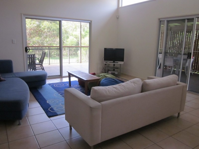 11 Elfran Avenue, Pottsville NSW 2489