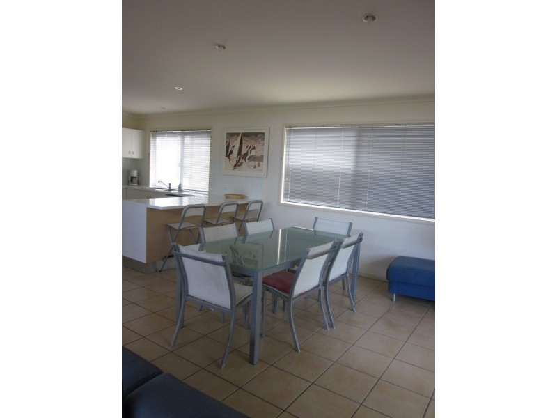 11 Elfran Avenue, Pottsville NSW 2489