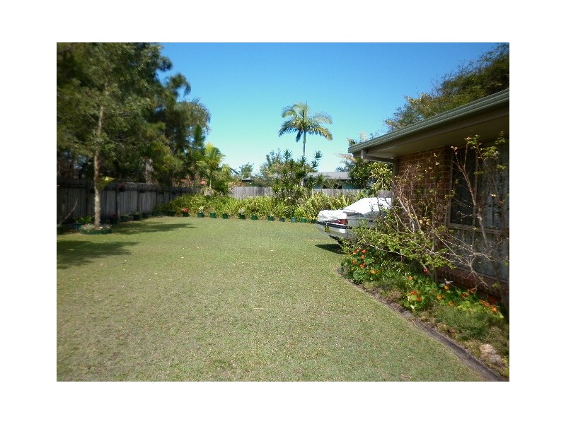 2/6 Tudor Court, Pottsville NSW 2489