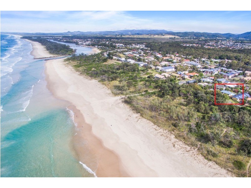 12 Surfside Crescent, Pottsville NSW 2489