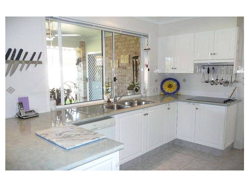 2/13 Seabreeze Boulevard, Pottsville NSW 2489