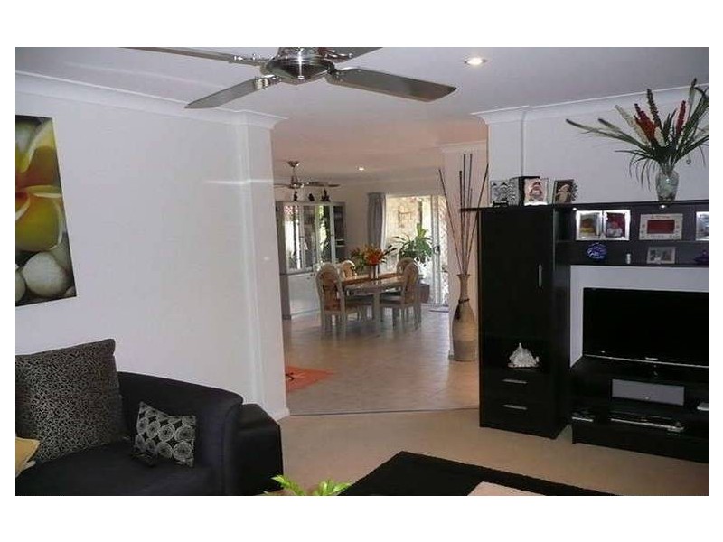 2/13 Seabreeze Boulevard, Pottsville NSW 2489