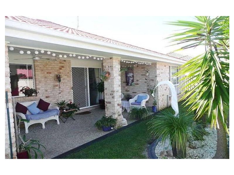 2/13 Seabreeze Boulevard, Pottsville NSW 2489