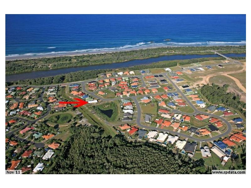 16 Taylor Drive, Pottsville NSW 2489