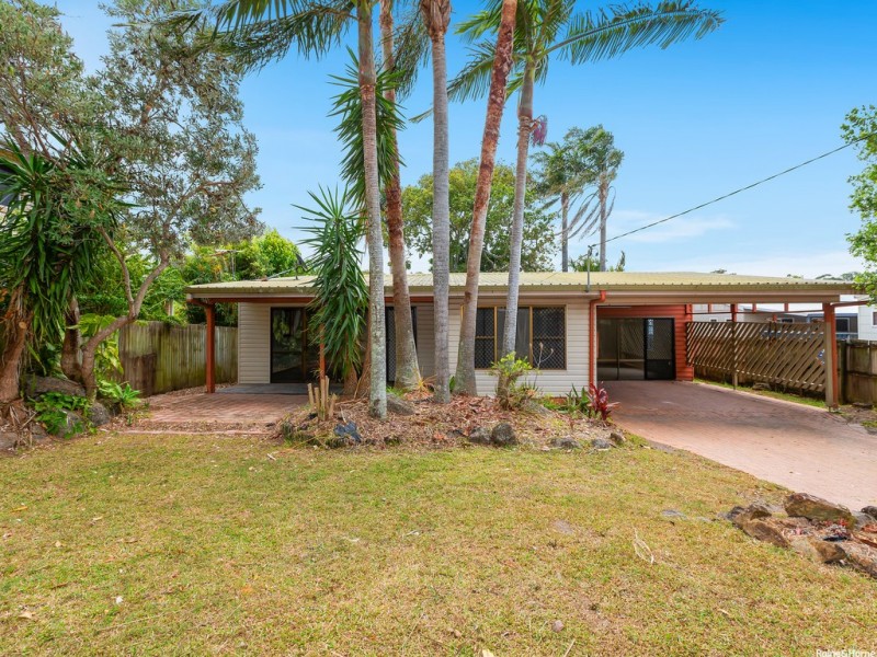 25 Tweed Coast Road, Pottsville NSW 2489