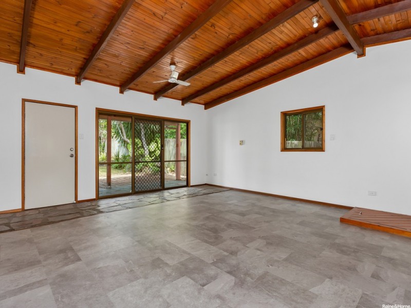 25 Tweed Coast Road, Pottsville NSW 2489