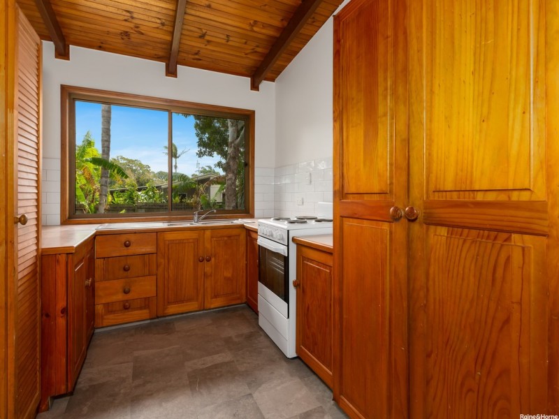 25 Tweed Coast Road, Pottsville NSW 2489