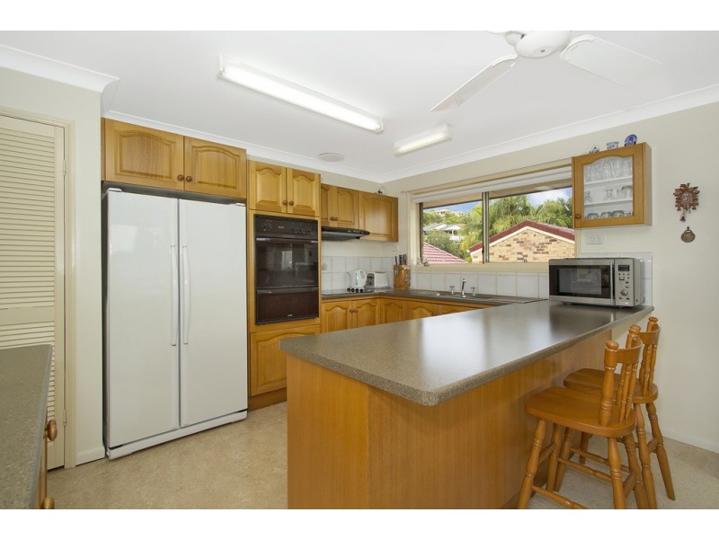 4 Clonakilty Close, Banora Point NSW 2486