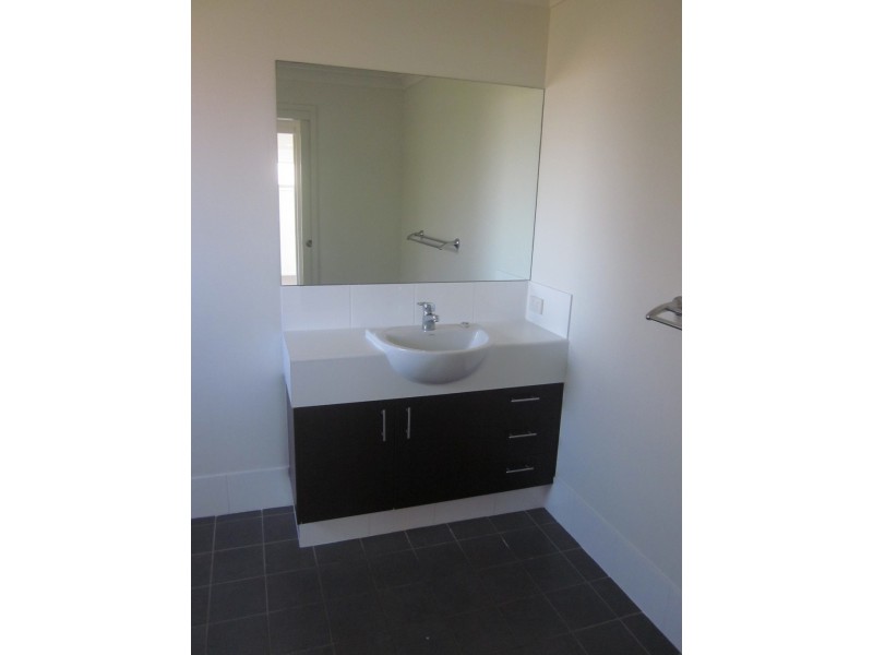 Unit 4, 3-15 Lennox Circuit, Pottsville NSW 2489