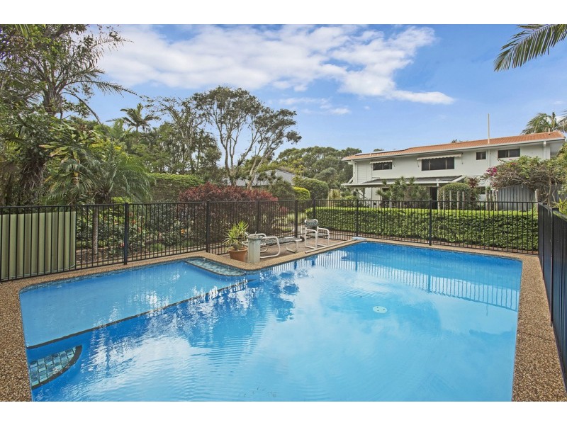 16 Surfside Crescent, Pottsville NSW 2489