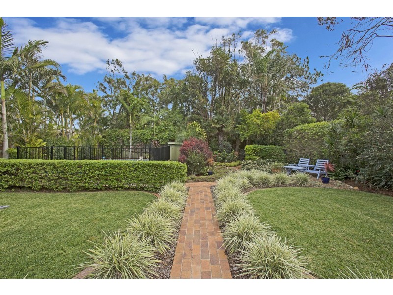 16 Surfside Crescent, Pottsville NSW 2489