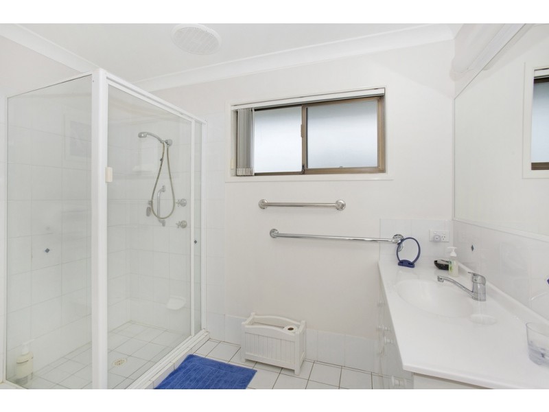 16 Surfside Crescent, Pottsville NSW 2489